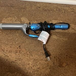Babyliss spring curling iron I BELIEVE is 1.5”